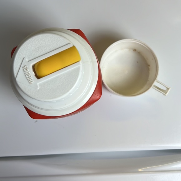 Vintage 1983 Star Wars Return of the Jedi King Seeley Ewok Red Thermos W… - Picture 7 of 10